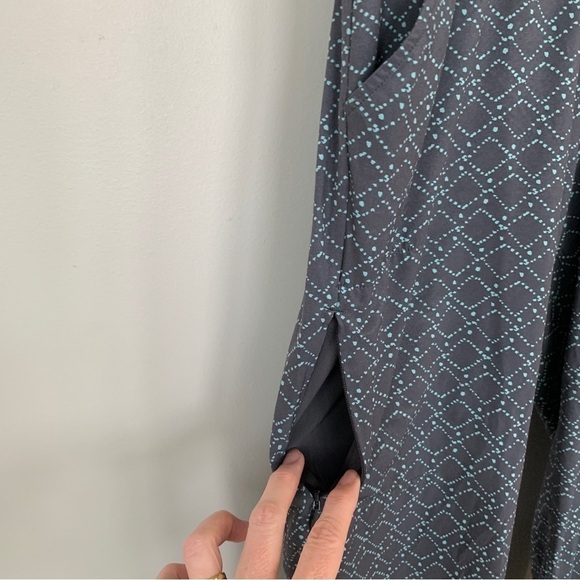 Title Nine Navy Blue & Turquoise Joggers Size S - Picture 7 of 8